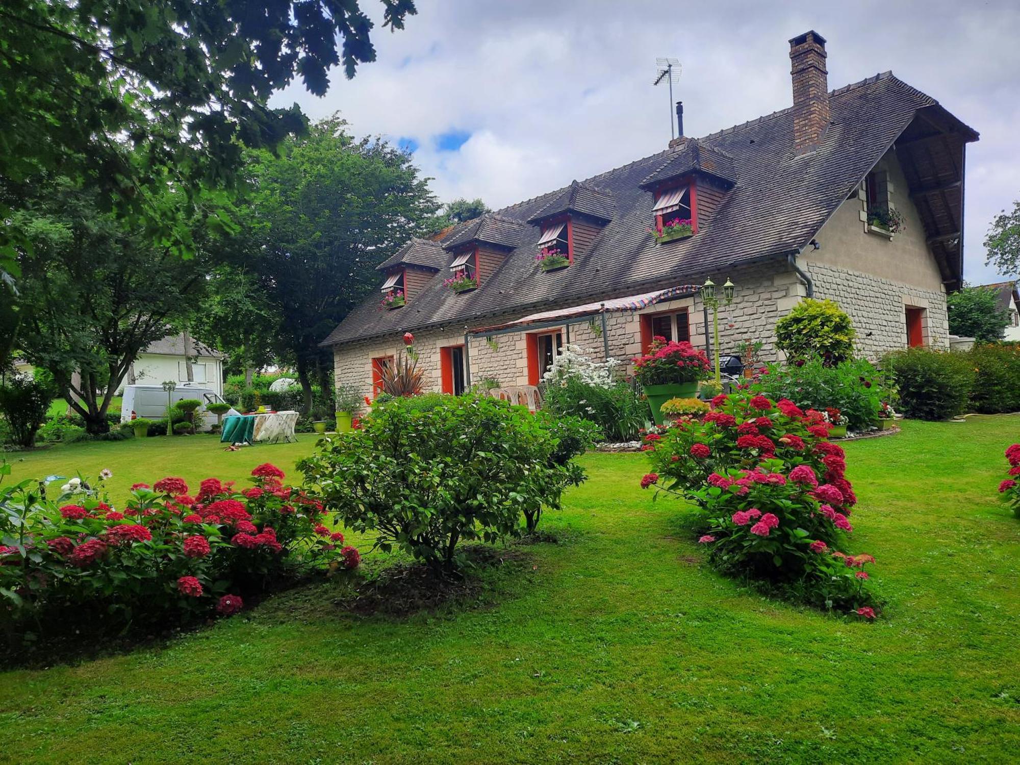 Bed and Breakfast Chambre D Hote Les Bosquets Cauge Exterior foto